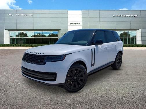 2025 Land Rover Range Rover P550e SE
