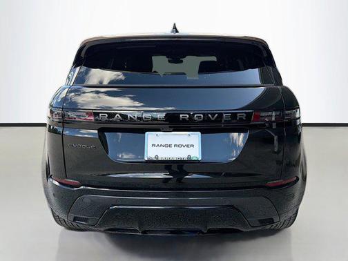 2026 Land Rover Range Rover Evoque Dynamic SE