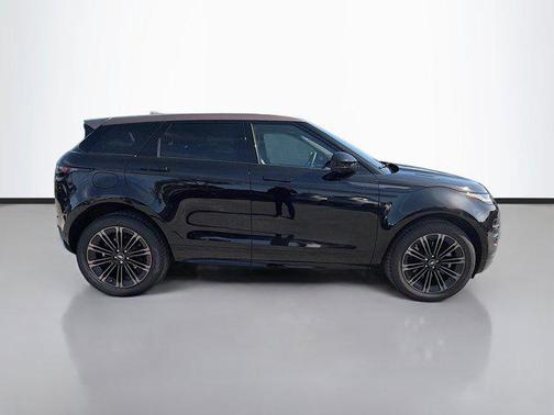 2026 Land Rover Range Rover Evoque Dynamic SE