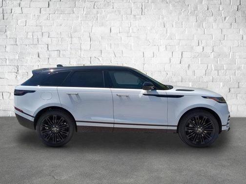 2026 Land Rover Range Rover Velar Dynamic SE
