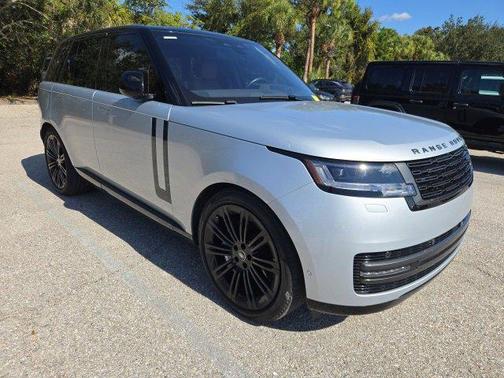 2023 Land Rover Range Rover P530 SE