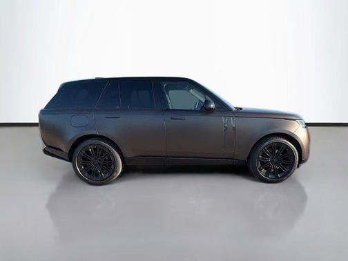 2026 Land Rover Range Rover P400 SE