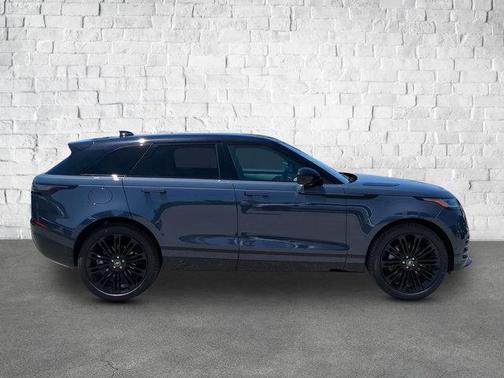 2026 Land Rover Range Rover Velar P250 SE R-Dynamic