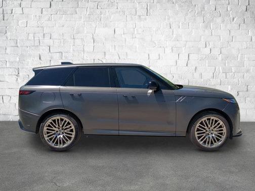 2025 Land Rover Range Rover Sport P635 SV Edition Two