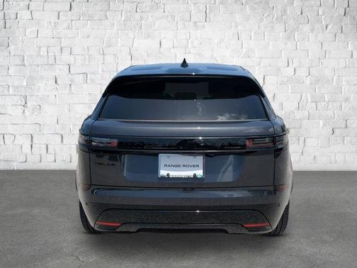 2026 Land Rover Range Rover Velar P250 SE R-Dynamic