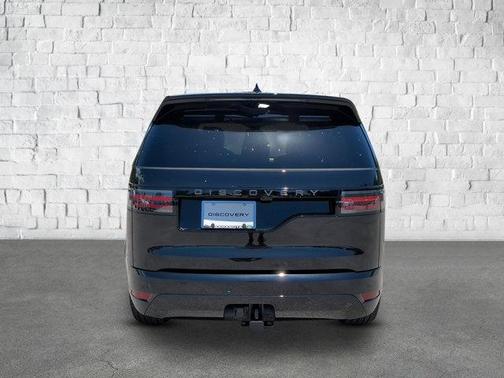 2025 Land Rover Discovery P300 Dynamic SE