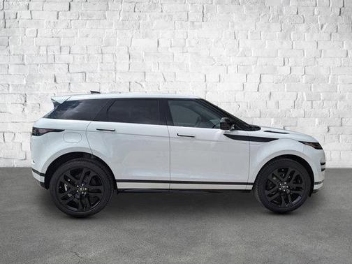 2026 Land Rover Range Rover Evoque Dynamic SE