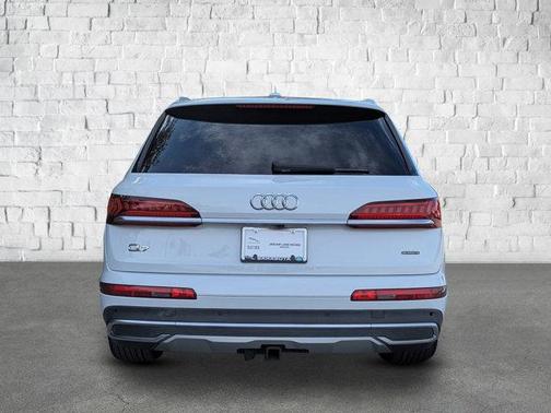 2021 Audi Q7 55 Prestige