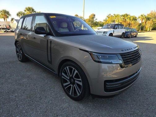 2023 Land Rover Range Rover P530 SE