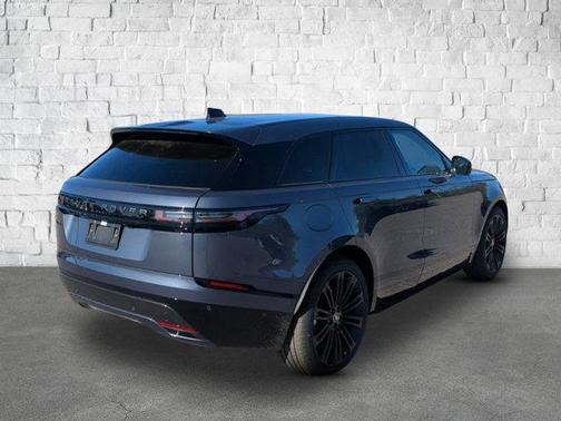 2026 Land Rover Range Rover Velar P250 SE R-Dynamic