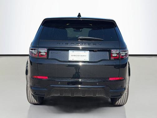 Santorini Black 2026 Land Rover Discovery Sport Landmark