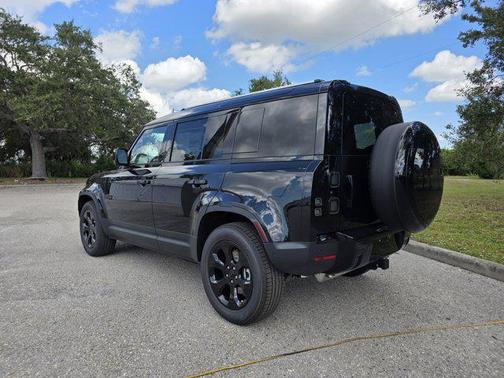 2026 Land Rover Defender S