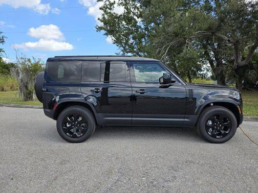 2026 Land Rover Defender S