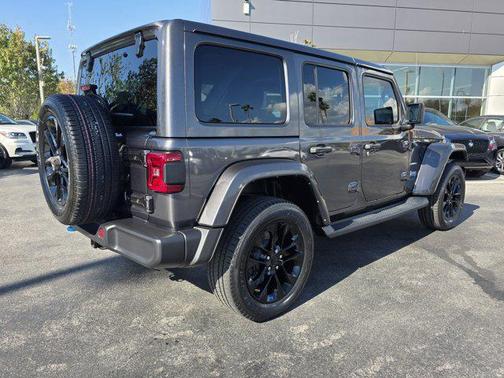 2022 Jeep Wrangler Unlimited 4xe Sahara