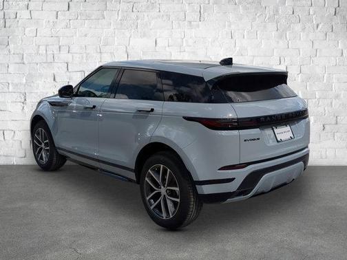 2026 Land Rover Range Rover Evoque Dynamic SE