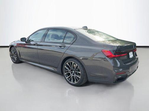 2022 BMW 750 i xDrive