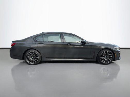 2022 BMW 750 i xDrive