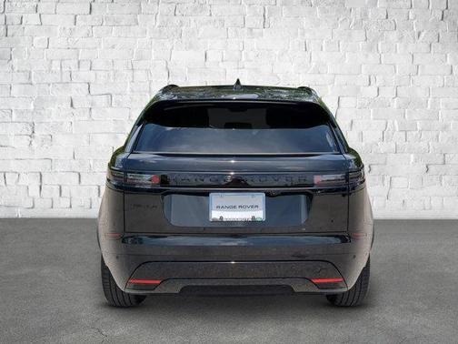 2026 Land Rover Range Rover Velar P250 SE R-Dynamic