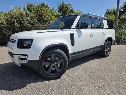 2025 Land Rover Defender 130 P400 S