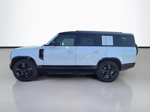 Fuji White 2026 Land Rover Defender X-Dynamic SE