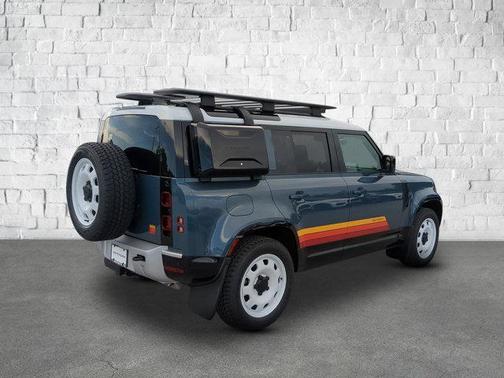 2025 Land Rover Defender 110 P300