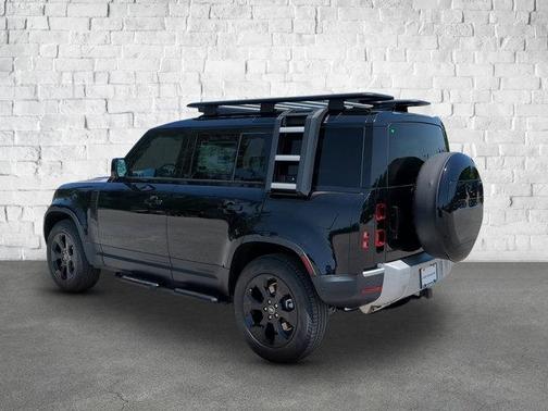 2025 Land Rover Defender 110 P400 S