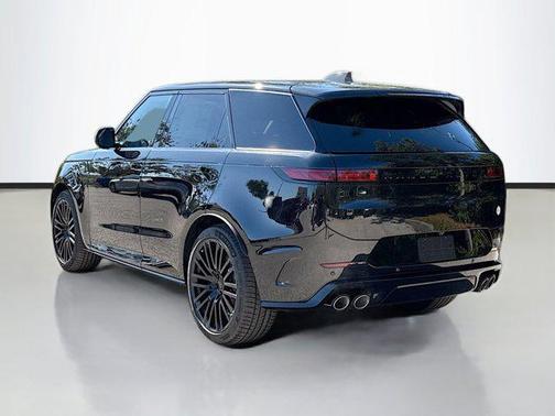 2026 Land Rover Range Rover SV