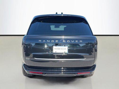 2026 Land Rover Range Rover P530 Autobiography