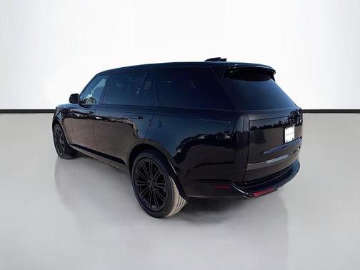 2026 Land Rover Range Rover P400 SE 7 Seat