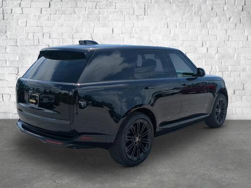 2025 Land Rover Range Rover P530 Autobiography