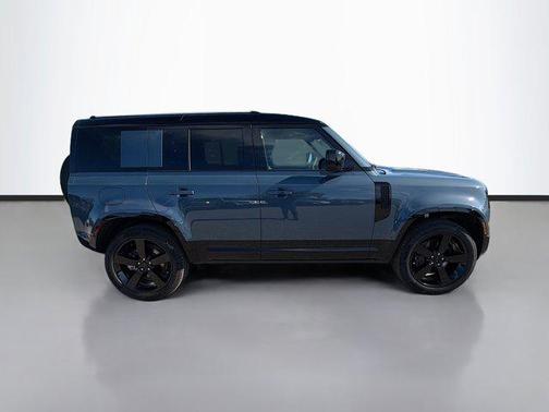 2026 Land Rover Defender P400 X-Dynamic SE