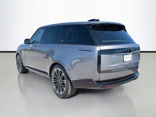 2026 Land Rover Range Rover P400 SE