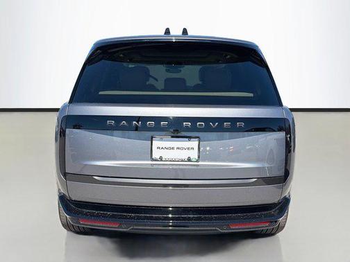 2026 Land Rover Range Rover P400 SE