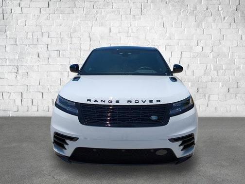2026 Land Rover Range Rover Velar P250 SE R-Dynamic