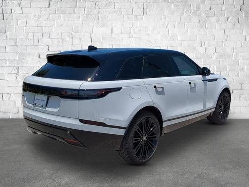 2026 Land Rover Range Rover Velar P250 SE R-Dynamic