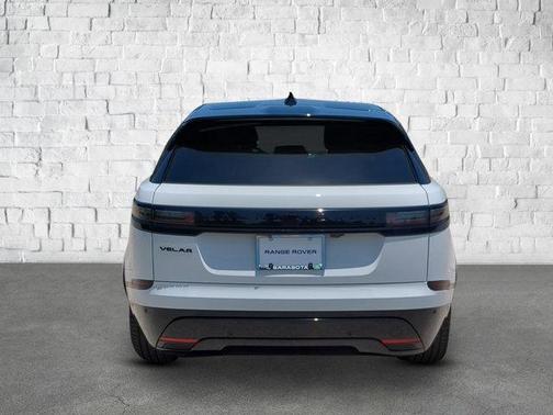 2026 Land Rover Range Rover Velar P250 SE R-Dynamic