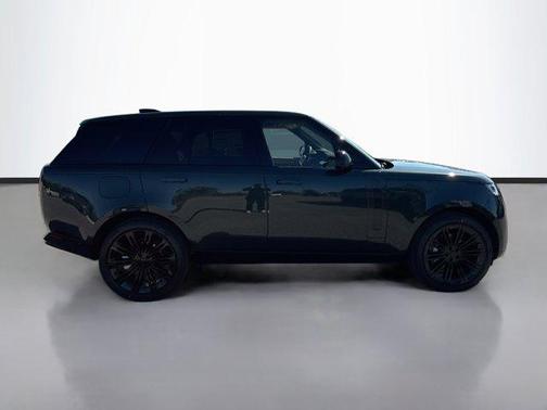 2026 Land Rover Range Rover P400 SE