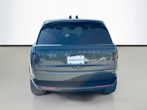 2026 Land Rover Range Rover P400 SE