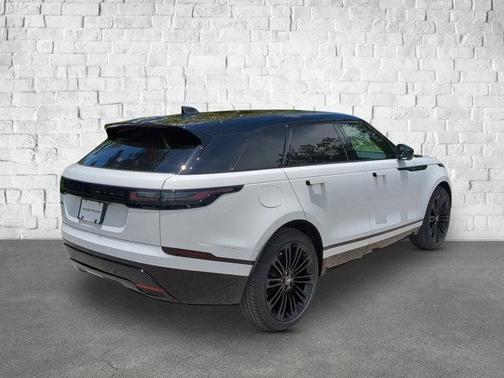2026 Land Rover Range Rover Velar P250 SE R-Dynamic