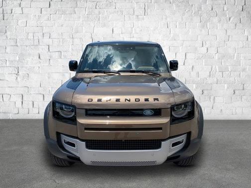 2025 Land Rover Defender 110 P400 S