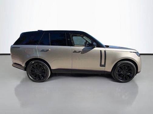 2026 Land Rover Range Rover P400 SE