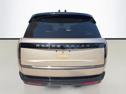 2026 Land Rover Range Rover P400 SE
