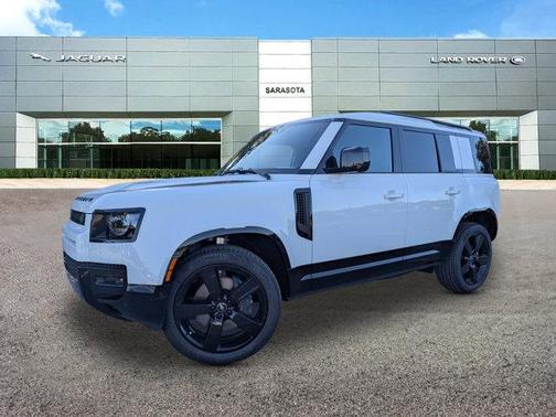2025 Land Rover Defender 110 P400 X-Dynamic SE