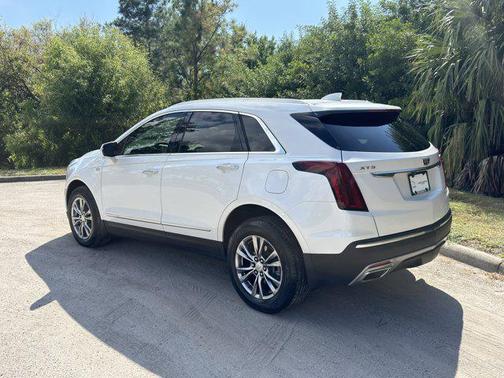 2021 Cadillac XT5 Premium Luxury