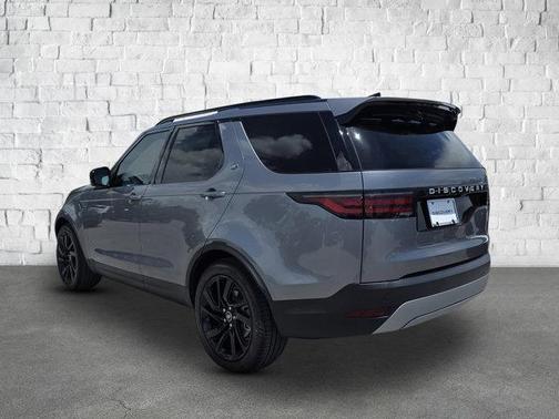 2025 Land Rover Discovery P300 S