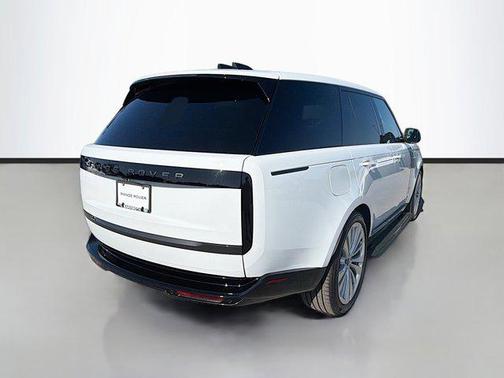 2026 Land Rover Range Rover P400 SE