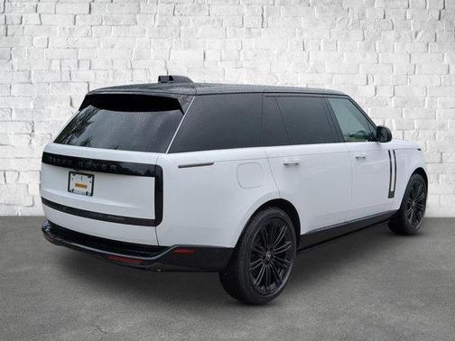 2025 Land Rover Range Rover P530 Autobiography
