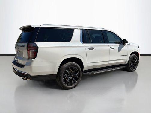 2023 Chevrolet Suburban 2WD High Country