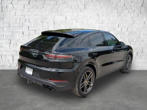 2022 Porsche Cayenne Cayenne E-Hybrid