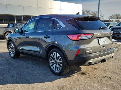 2022 Ford Escape Titanium